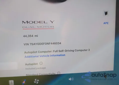 2022 Tesla Model Y Performance Dual Motor All-Wheel Drive z USA, uszkodzony, nr VIN 7SAYGDEF0NF446034